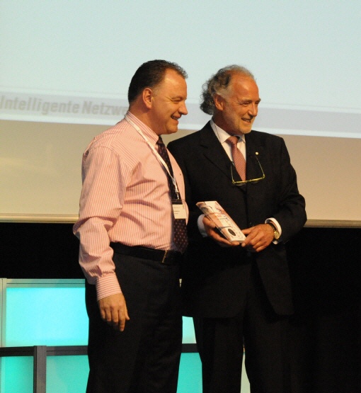 Das neue Buch wurde offiziell vorgestellt.